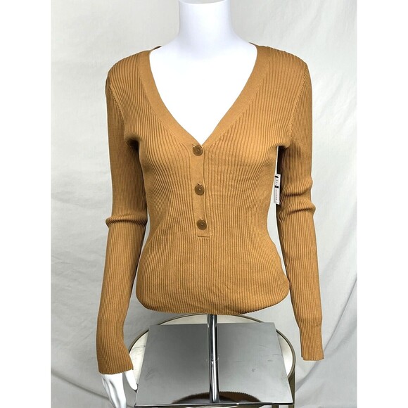 Leith Sweater Long Sleeve Henley V Neck Top Fitted Ribbed Latte Brown NWT Medium - Picture 1 of 4